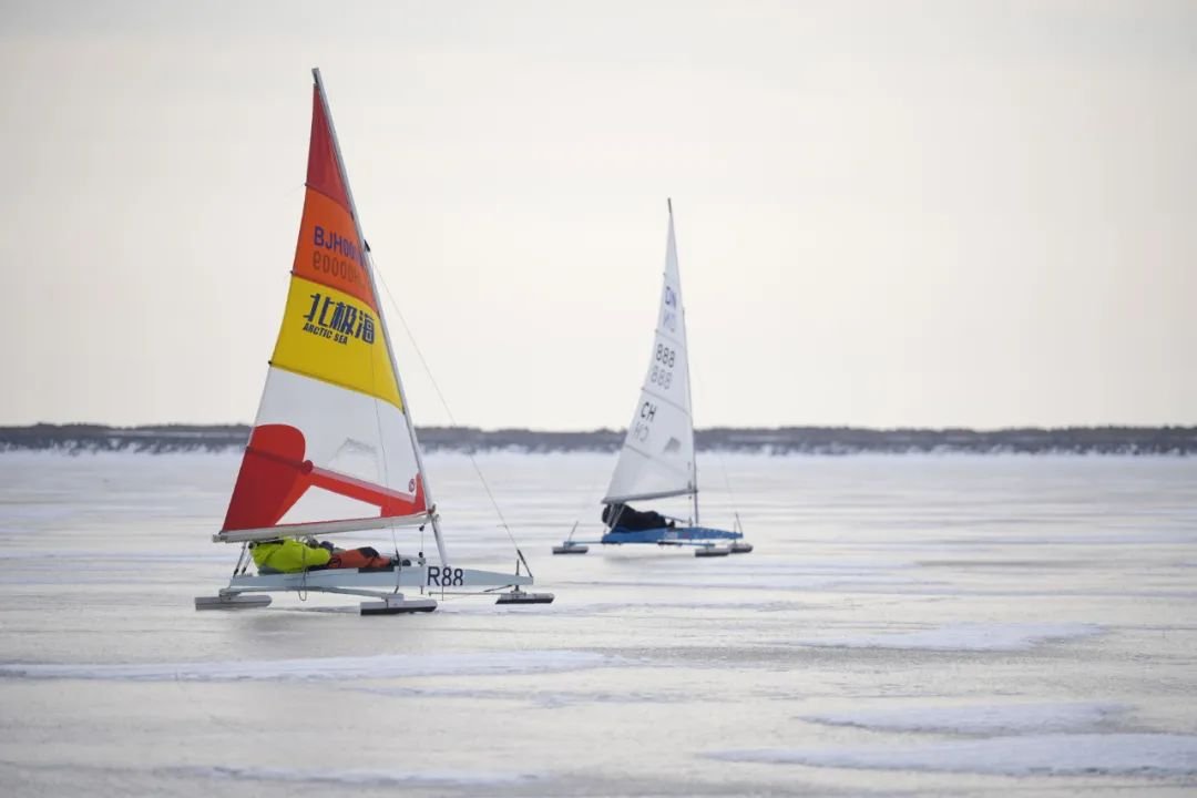 PDChinaSports's tweet photo. China hosted its first International Ice Sailing Competition in Jinzhou, northeast China's Liaoning, which attracted 53 top athletes from 10 countries to sail and compete on the frozen surface of the Bohai Sea with an impressive top speed of 150km/h. #IceSailing https://t.co/Dbggx24jUx
