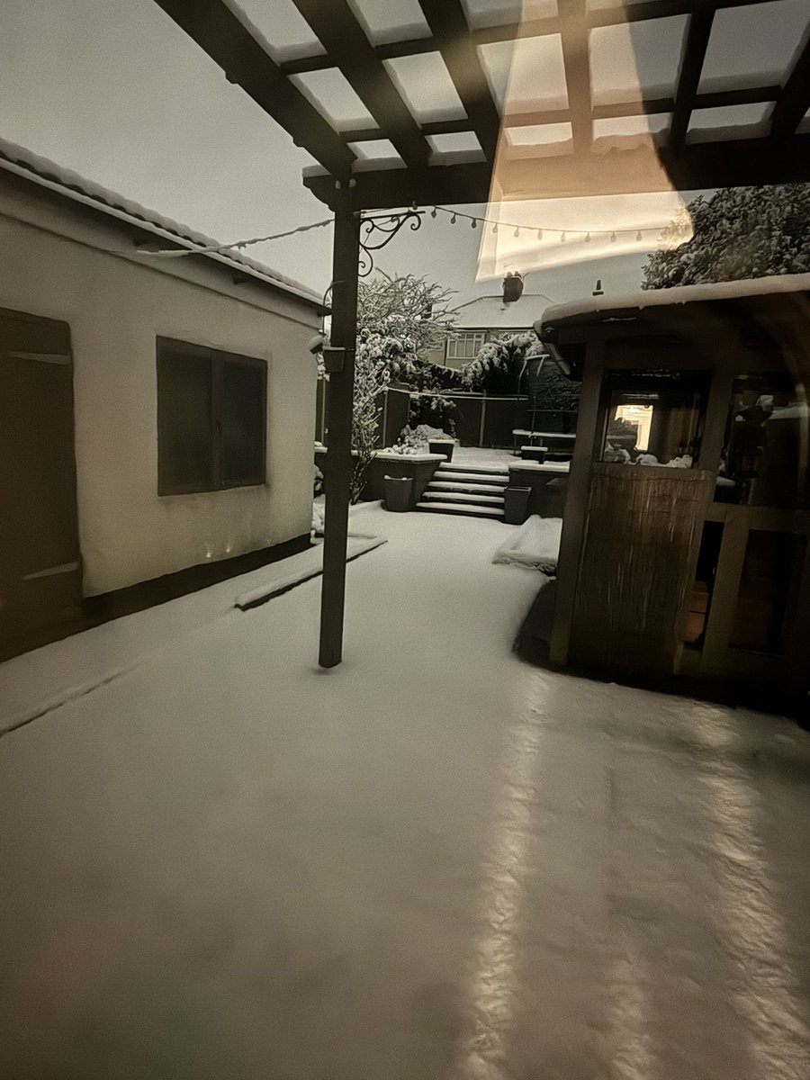 fishingthemind's tweet photo. 🫠 ❄️  #snowpics https://t.co/2NFSyNetl5