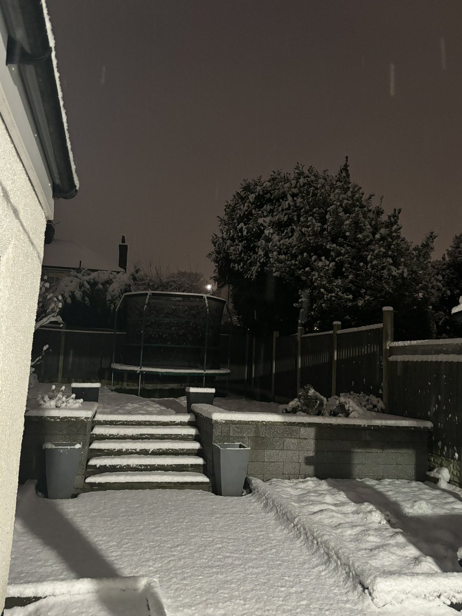 fishingthemind's tweet photo. 🫠 ❄️  #snowpics https://t.co/2NFSyNetl5