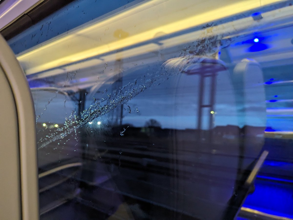 TheBurlison's tweet photo. @AvantiWestCoast the 7.10 from Lichfield to Euston was late and the train seems to have no heating. Pretty crap when it's -2. There's even ice on the windows! https://t.co/JLqRJZt5Sy