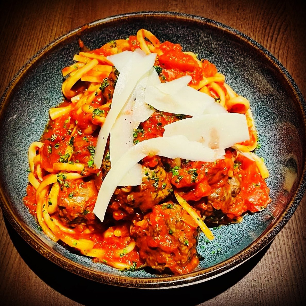 TheTalbotInnS75's tweet photo. Today is the last day of this week’s 𝗪𝗘𝗘𝗞𝗟𝗬 𝗕𝗔𝗥 𝗦𝗣𝗘𝗖𝗜𝗔𝗟𝗦…

- Beef, Mushroom, Bacon, Stilton Pie
- Venison Meatballs
- Pan Fried Seabasd
- Sweet Potato Cskes

….and it’s 𝟮𝟬% 𝗢𝗙𝗙 𝗔𝗟𝗟 𝗙𝗢𝗢𝗗 &amp; 𝗗𝗥𝗜𝗡𝗞 when you dine every 𝗠𝗢𝗡𝗗𝗔𝗬 &amp; 𝗧𝗨𝗘𝗦𝗗𝗔𝗬! https://t.co/dBumLpvKtd