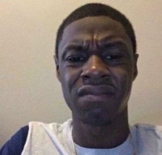 Peguy_Certifie's tweet photo. LE SÉNÉGAL 🇸🇳 
VA BATTRE LE CAMEROUN 🇨🇲 

LE SÉNÉGAL VA ATOMISER LE CAMEROUN… 

LE CAMEROUN QUE JE VOIS CI, NE PEUT PAS BATTRE LE SÉNÉGAL …

J’ESPÈRE QUE SI ON GAGNE, VOUS N’ALLEZ PAS JUBILER HEIN 😅

DES HOMMES DE PEU DE FOI COMME ÇA 🤦🏾‍♂️

BREF, SONG DOIT LAISSER 😭🙏🏽
QU’IL CESSE DE RENDRE LES JEUNES DÉPRESSIFS À CHAQUE MATCHS .