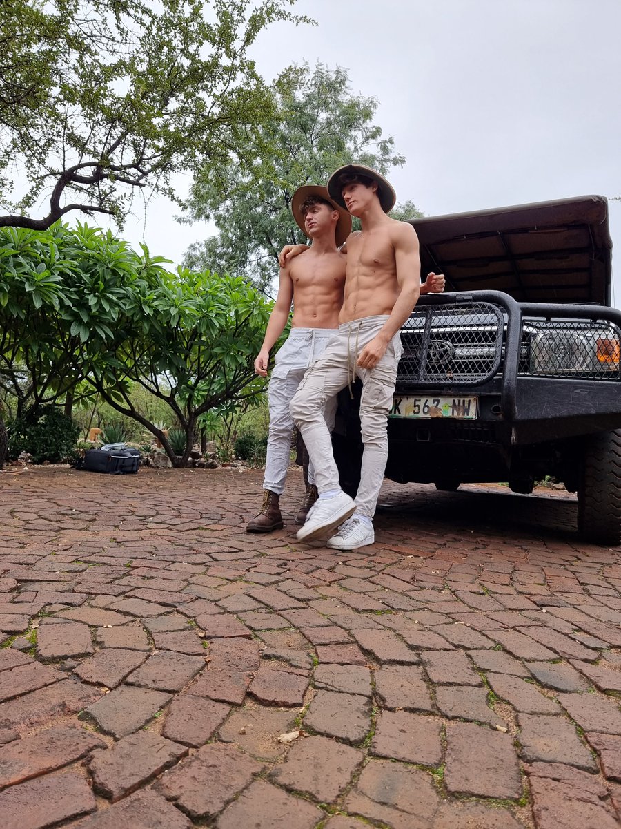 Who wants to see what the boys have been up to on safari? 😈

#babylon