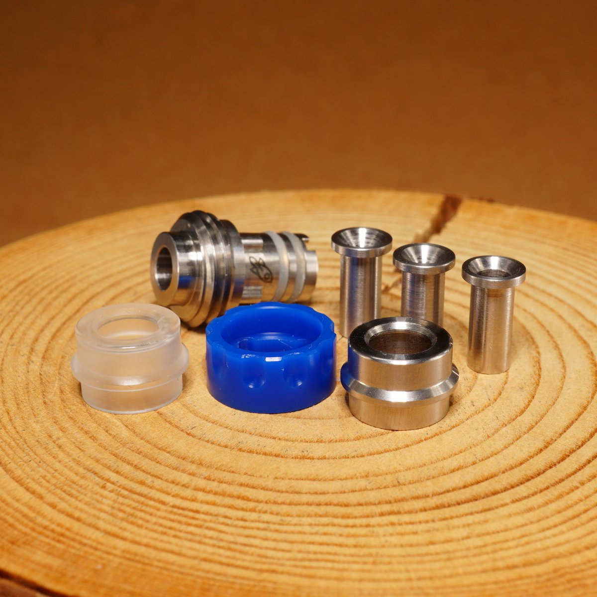 VAlphaline's tweet photo. Mission XV|Booster Tip Integrated Blue Delrin, SS top Booster 入荷。国内外で入手困難の激レアアイテム。コンデションは使用感も気にならない極上程度の上、Frost Top Sleeve のオマケ付。是非お見逃し無く!DM大歓迎 #MissionXV #BoosterTip #DripTip #Vape #vape好きな人と繋がりたい #vape放出 https://t.co/kpVsjAfQbG
