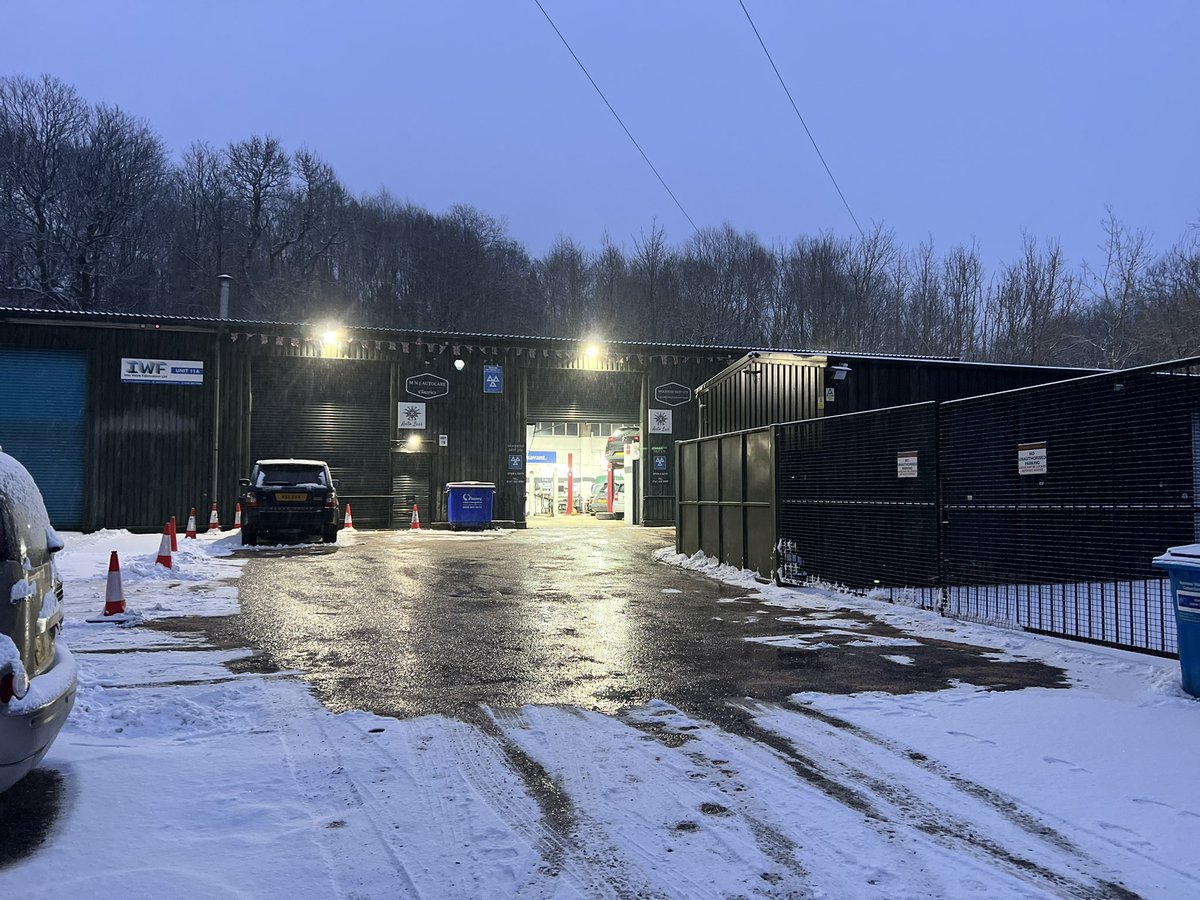 WoodendMOT's tweet photo. We are open as usual today. 
We may be slightly blue in colour but we’re here &amp; ready 🥶
Brew machine is on …. 👍🏻 https://t.co/YCWaRkEdGR