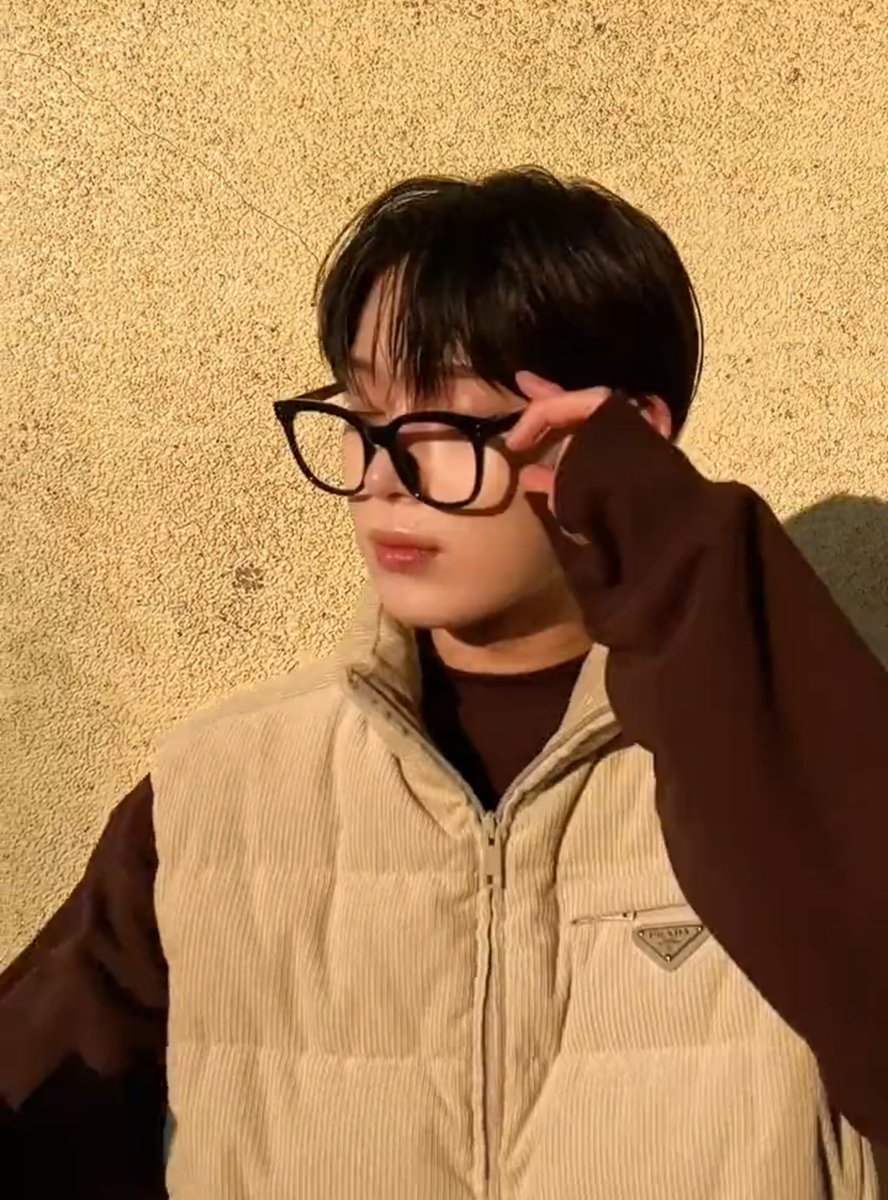 sunoos_fool's tweet photo. vibe so good ;; ㅠ https://t.co/k8NhXdJI11