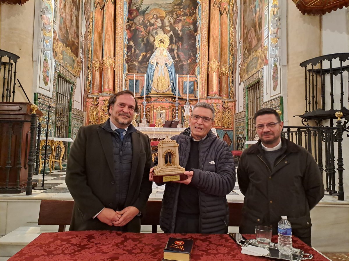 Ayer 15 de enero tuvo lugar en la sede de la @Hdad_Redencion, la Iglesia de Santiago, la II Sesión del Foro de Formación “Monseñor Álvarez Allende”del curso 2023/2024 ▪️TEMA: La Eucaristía: La importancia del domingo Muchas gracias a todos por vuestra asistencia.