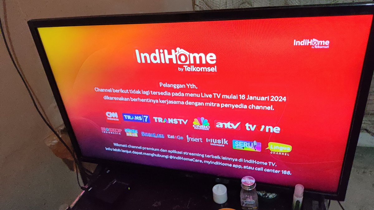 Udah bayar mahal makin aneh aja Indihome ini 🤣 <a href="/IndiHome/">IndiHome</a> <a href="/IndiHomeCare/">IndiHomeCare</a> disuruh pindah ke Vidio, udah FUP makin lama makin aneh aja