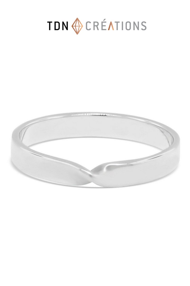 TDNCreations's tweet image. Capture eternal elegance with our Sterling Silver Mobius Infinity Ring! ✨ 
tinyurl.com/m58tpppx

#TDNCreations #jewelry #infinityring #mobiusjewellry #sterlingsilver #giftideas #madeincanada #supportlocalbusiness #jewellry #fashioninspo #artisan #handcrafted #dreamjewelry