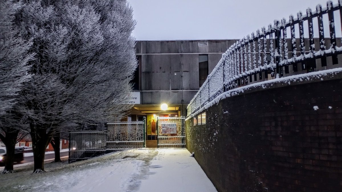 LancsArchives's tweet photo. 🎶Oh the weather outside is frightful....

We're open as usual even though it's snowy.  There's snow on the footpaths and in the car park though, so please be aware.

#MindHowYouGo https://t.co/dSOpFYbQbN