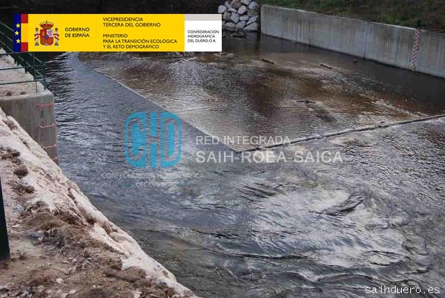 chd_duero's tweet photo. 16/01 14.15H #ActualizaciónSAIH
📊 Situación a esta hora:
En nivel 🔴 el río #Eresma, a su paso por Segovia ↔️
En nivel 🟡 los ríos:
▪️#Eresma, en la salida de #ElPontón ↔️
▪️#Cambrones, en #LaGranja ↔️
▪️#Riaza, en #Languilla ↔️
⚠️ Precaución
👀https://t.co/EOetkySMUo https://t.co/vhh0GSzbSs