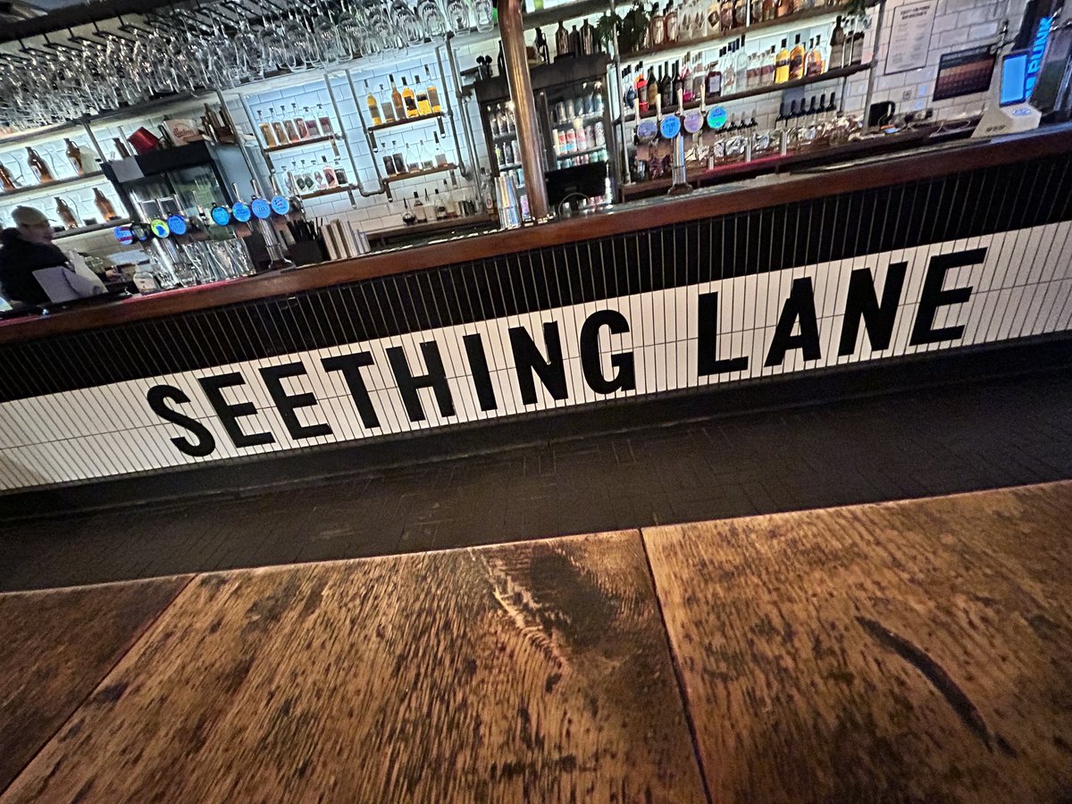 andiabz's tweet photo. Time for some lunch @seethinglanetap #BrewDogging https://t.co/wNX51nxdLY