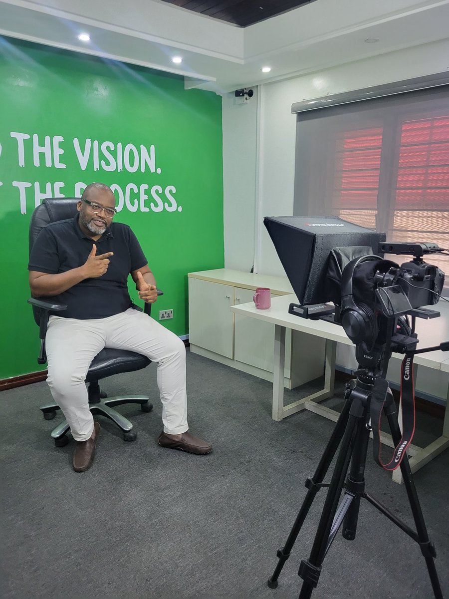 Another <a href="/DecagonIns/">Decagon</a> scholarship opportunity loading ... stay tuned here and with <a href="/hannytalker/">Hansel Praise</a>