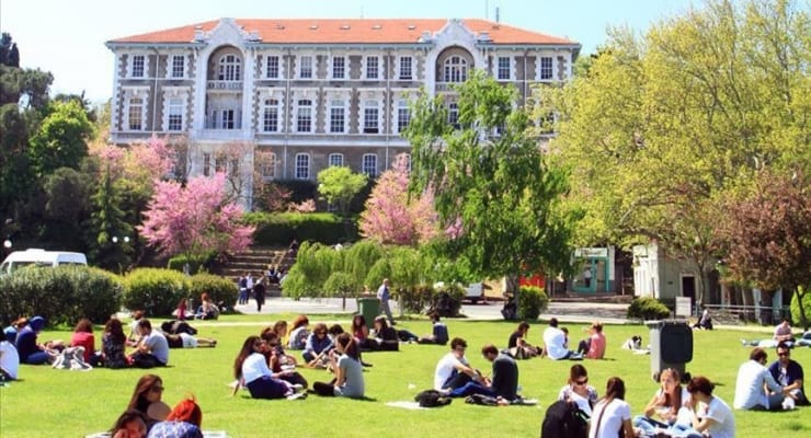 Son beş yılda ‘üniversite terk’ sayısı 2 milyona dayandı diken.com.tr/son-bes-yilda-…