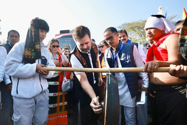 DrLamtinthangHk's tweet photo. Thank-you @RahulGandhi for interacting, hearing and witnessing the pains and sufferings of our people. We will always stand by you to fight against injustice. #NyayKaHaqMilneTak 

@INCIndia @INCManipur @kharge @kcvenugopalmp @priyankagandhi @Jairam_Ramesh @girishgoa @BHAKTACHARANDAS @RanajitSpeaks @TribalArmy @HansrajMeena @PTI_News