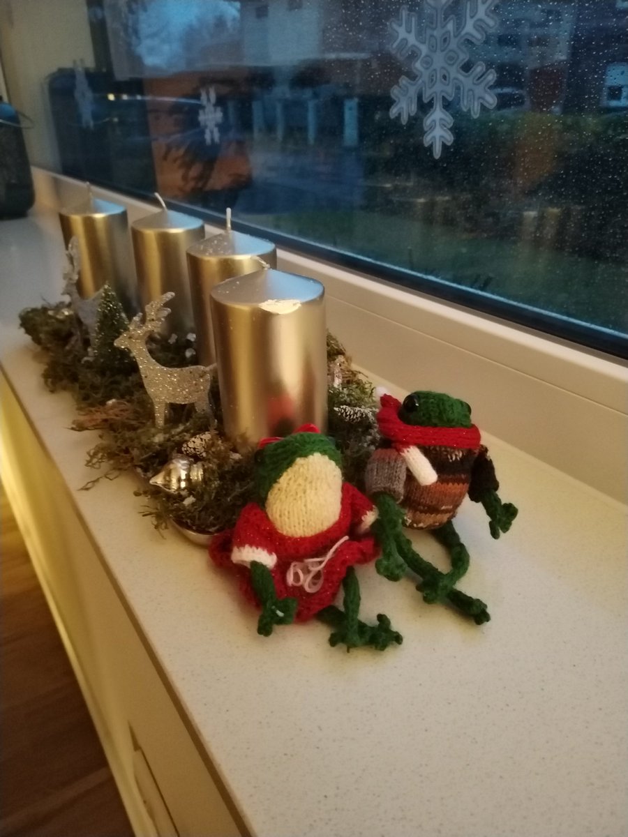 nashtiajoje's tweet image. Напоследок ! Вдруг миттенки вам не надо , а лягушки - это то, что вы искали