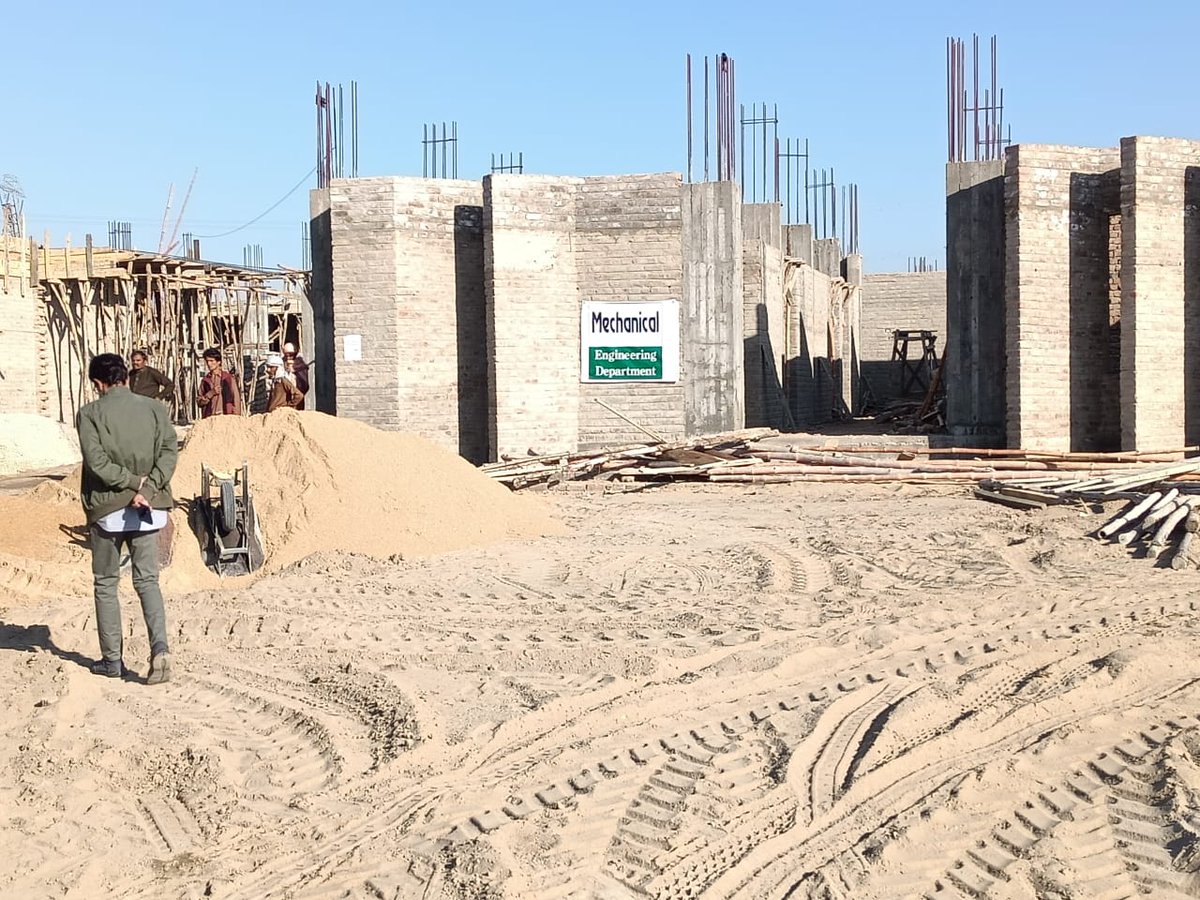 ShehnilaZardari's tweet photo. Under construction site of our Thar campus. The campus will soon be ready to welcome batch 2024.
#TharBadlayGaPakistan
#NEDUET
#TIEST https://t.co/EuvEnsSGZU