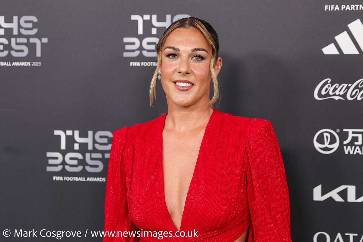 Mark_Cozy's tweet photo. Mary Earps Winner of The Best FIFA Women’s Goalkeeper 2023 during The Best FIFA Football Awards 2023 at Eventim Apollo, London, United Kingdom, 15th January 2024 (Photo by Mark Cosgrove/News Images)
#maryearps #englandwomen #womeninfootball #sportswomen #newsimages #markcozy #photojournalist #photojournalism @canonuk @canonemeapro #canonpro #canonsportsphotography