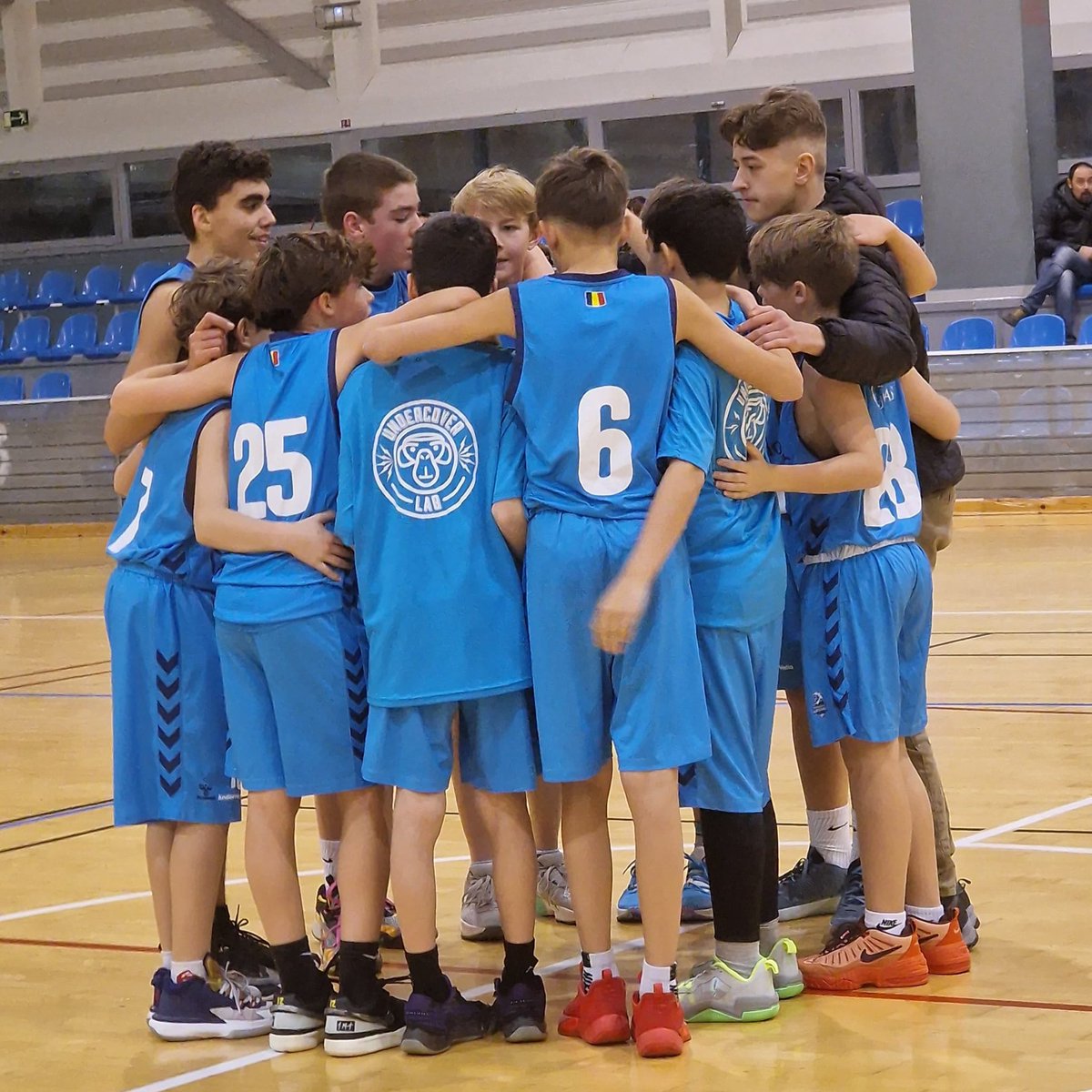 ⚡️ 𝗕𝗔𝗦𝗘
📈 𝗥𝗲𝘀𝘂𝗹𝘁𝗮𝘁𝘀

🔵 CN Tàrrega 2011 39
🏔️ BC MoraBanc Andorra Groc 78

#BaseBCA #JocDeGrans #MaiPor