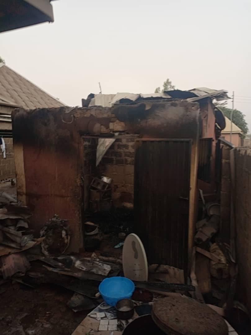 Real_jaeflex's tweet photo. Sadly, over the night , there was a fire at Zion in Christ Orphanage Kaduna, damaging the children's room, store, and kitchen. It destroyed mattresses, clothes, food. Thankfully, the children are safe, the cause of the fire is still unknown. This is really sad to see 💔 https://t.co/bzrRvCDT4I