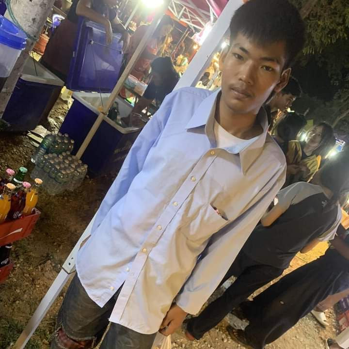 uningdtu888's tweet photo. รีทวิตออกไปให้ทุกคนได้รู้ค่ะ ถ้าตาไอ้เด็กเหี้นที่รุมฆ่าป้ากบ อย่าให้มันได้โต 
#ป้ากบ #ป้าบัวผัน #โหนกระแส https://t.co/5UrHTYunJZ