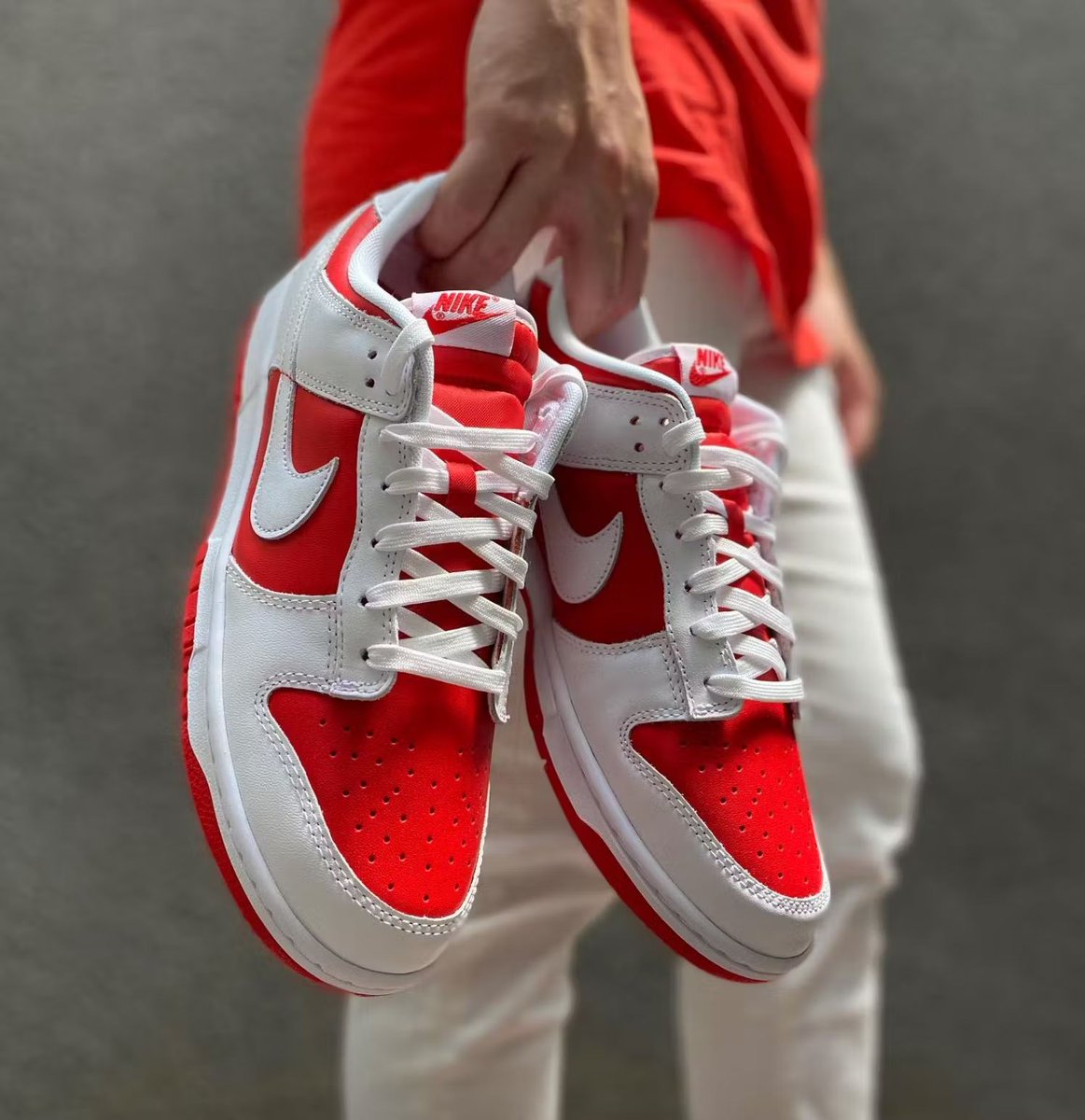 nike dunk low retro championship red