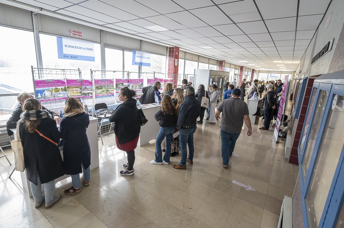 univ_lille's tweet image. 🧑‍🎓 Devenez ambassadeur·rice #ULille pour sa Journée Portes Ouvertes du samedi 3 février prochain ! Postulez en ligne sur 👇
lilagora.fr/fr/article/dev…