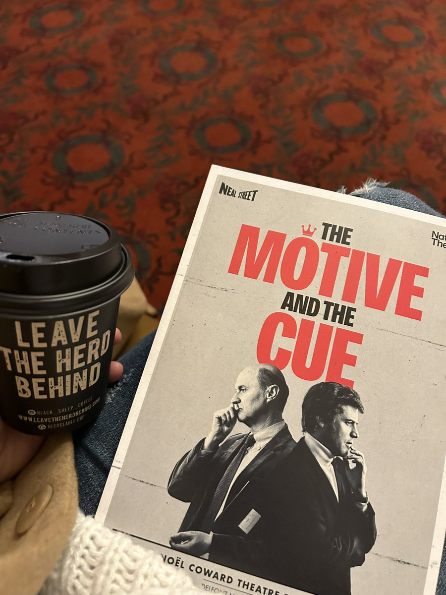 Watched an epic performance of  @MotiveandTheCue last night at #NoelCowardTheatre.  

Excellently written by @jackthorne 
Superbly directed by #SamMendes 
Masterfully executed by @Markgatiss @JohnnyFlynnHQ and the whole cast and crew.

This is a must see !! Seriously, wow.