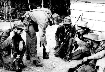 Editorial_VO's tweet photo. #CubaViveEnSuHistoria🇨🇺 El Combate de La Plata, fue un enfrentamiento armado conocido como la primera victoria del Ejército Rebelde y su enorme trascendencia radicó en demostrar que los expedicionarios del Granma no habían sido aniquilados 
https://t.co/GxMwcXGZvt https://t.co/NAc9MWhdfp