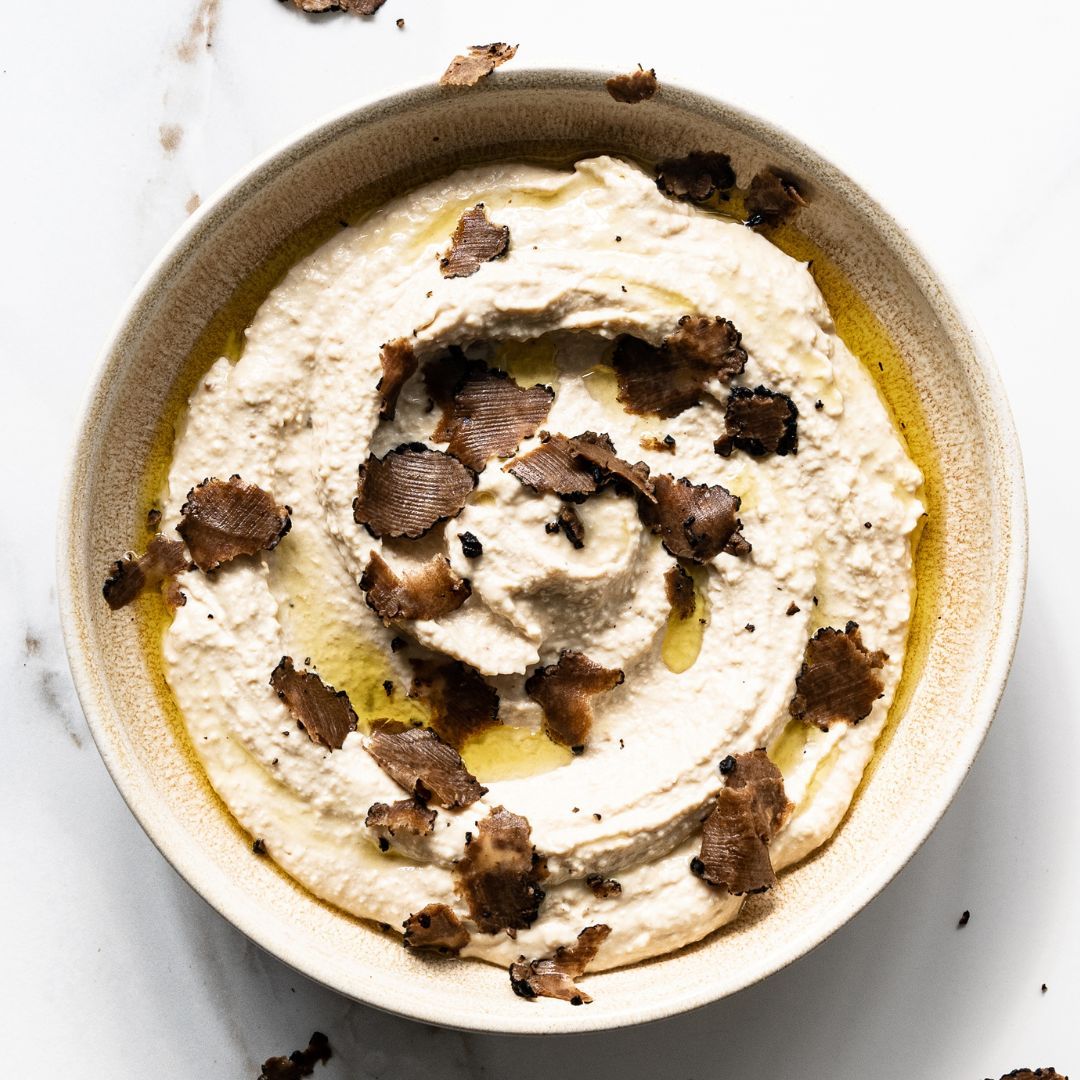 moorishdips's tweet photo. For a touch of earthy flavour, try adding some truffle to our Classic Smoked Humous! 😍
#moorishdips #humous #humouswitheverything #humouslove #healthysnacks #healthylunchideas #healthylunches #humouslover #humousappreciation #moreish #snacks #snacking #healthysnacking https://t.co/hRhK2MYmtk