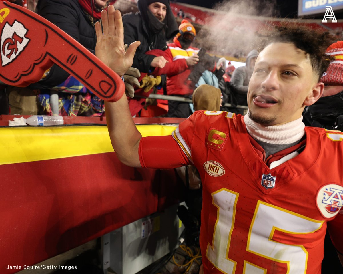 TheAthletic's tweet photo. Insane stat of the day:

When the Bills host the Chiefs, it will be the first-ever road playoff game for Patrick Mahomes.

In 15 postseason appearances he's only played at home or in the Super Bowl.

Absurd.

More: https://t.co/Zolz8SDugG https://t.co/XvZm9VPzSE