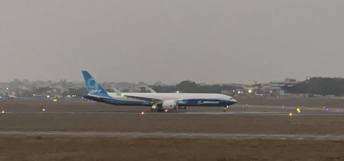 rb_41's tweet photo. First pic of Boeing 777X on Indian soilIn Hyderabad for @WingsIndia2024 #wingsindia @shukla_tarun @Vinamralongani @rpramodhkumar @VishalJolapara @TheFlyingEnggnr @manishasinghal @BoeingAirplanes https://t.co/isEmbGTW3e