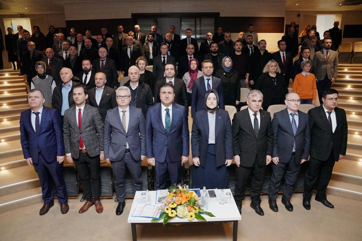 istanbulilmem's tweet photo. ✨İl Millî Eğitim Müdürümüz Doç. Dr. Murat Mücahit Yentür'ün başkanlığında gerçekleşen "Okul ve Kurum Müdürleri Buluşmaları"nın yirmi dördüncüsü Eyüpsultan ilçemizde yapıldı.

@tcmeb @Yusuf__Tekin
@MucahitYentur https://t.co/ASwJ1ZGZfe