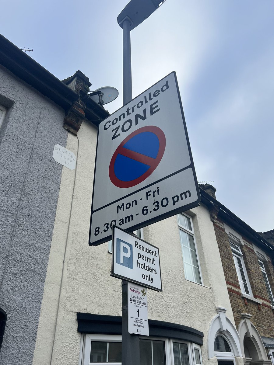 sianyp_'s tweet photo. @RedbridgeLive I would like to know why I have been given a penalty notice for parking in Wanstead A on a Saturday when this sign clearly states restrictions apply Mon-Fri. My appeal has been rejected and your operator says restrictions apply 7 days a week. https://t.co/ciO9LmClqJ