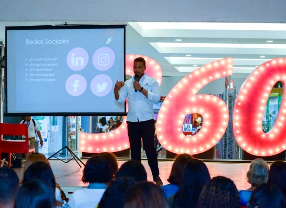 partnerfocus's tweet photo. 😍🔥🎊🎉 Clases Personalizada de Marketing Digital 𝗦𝗼𝗹𝗼 10 𝗰𝘂𝗽𝗼𝘀 𝗱𝗶𝘀𝗽𝗼𝗻𝗶𝗯𝗹𝗲𝘀 Enero  𝟮𝟬𝟮4
.
APRENDE a promover, posicionar, captar oportunidades de ventas y dar seguimiento de clientes.
Son *clases personalizadas dónde solo está usted y el facilitador* https://t.co/lEIxCq3PHS