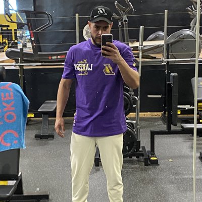 de_tavarga's tweet photo. #NuevaFotoDePerfil https://t.co/sI7Ksu1hEN