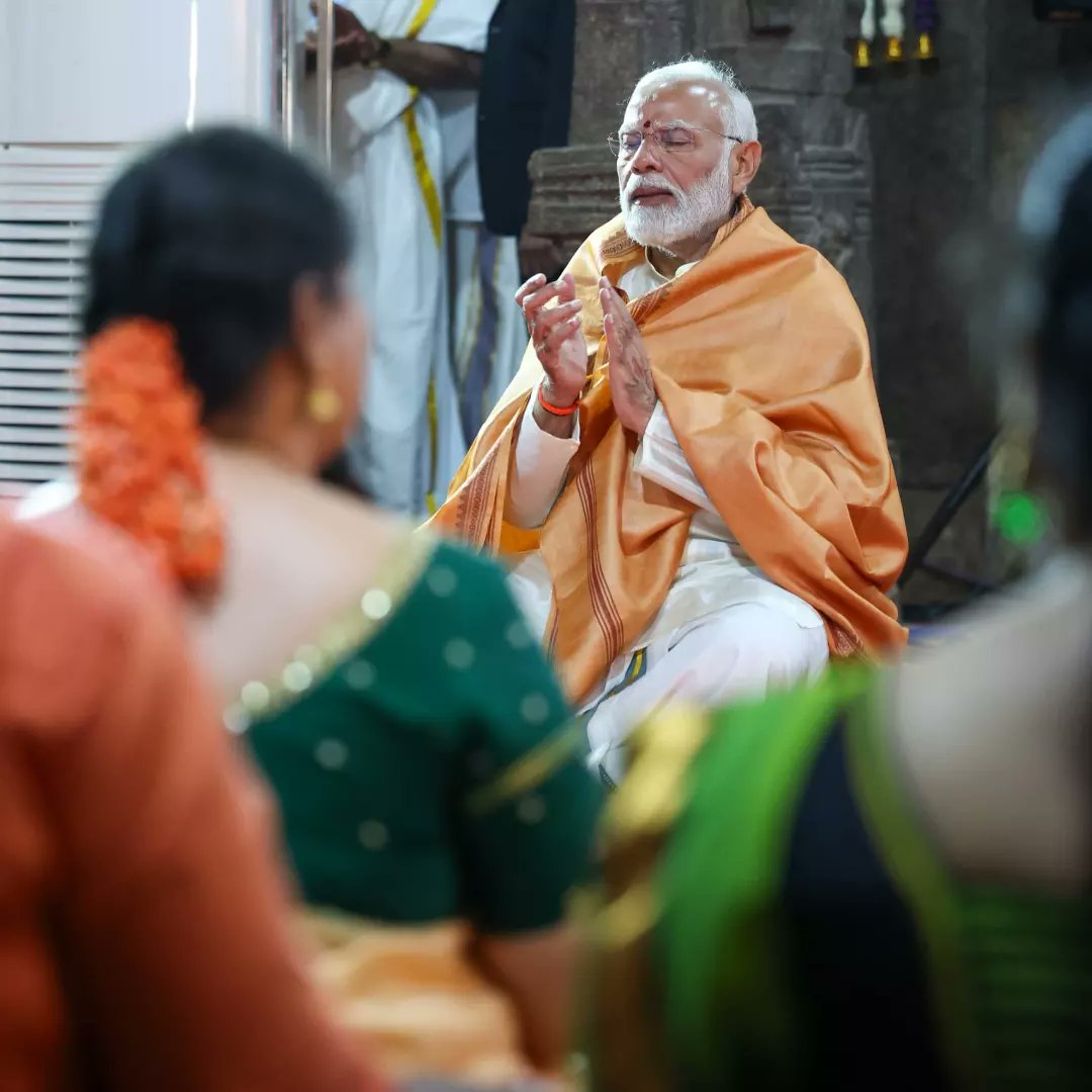rajanikanthp22's tweet photo. #ఆంధ్రప్రదేశ్‌......

లేపాక్షిలోని వీరభద్ర దేవాలయంలో నరేంద్రుడు 🔥 https://t.co/IXKkMqVomJ