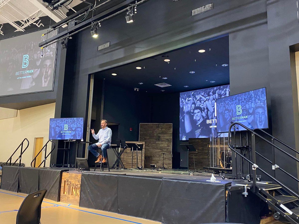 drtlambert's tweet photo. BetterMan launch. Temperature outside 20! Inside 🔥🔥🔥
#encouraginginfluencerswiththegospel https://t.co/jf5zqWyR5X