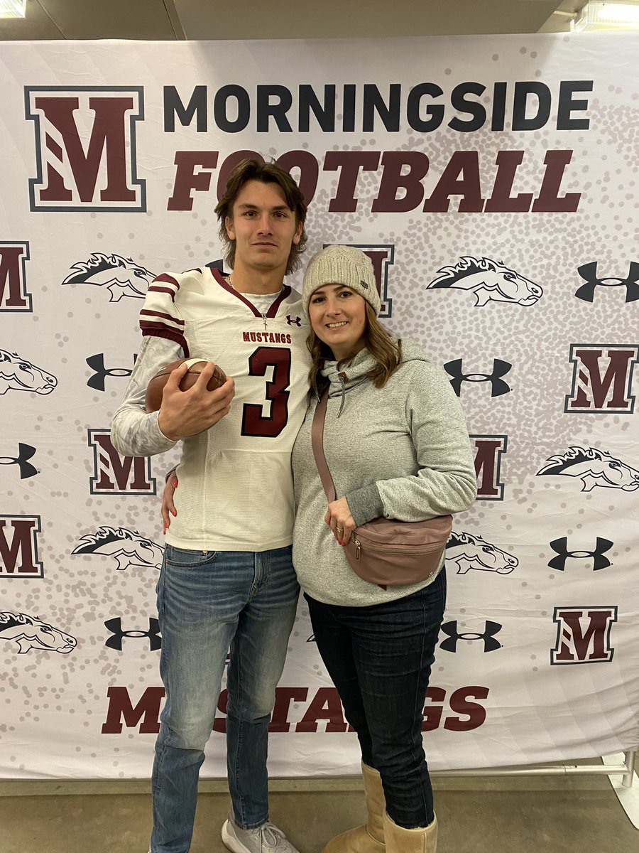 The_Graham_15's tweet photo. Had a great time on my official visit to @MsideFootball Big thanks to @CoachPeteRohr for the invite!!

@FootballFHC @elitefootball @mbunton34 @Coach_DThomas @snozek @JPRockMO @PrepRedzoneMO https://t.co/2WwdQmBeKV