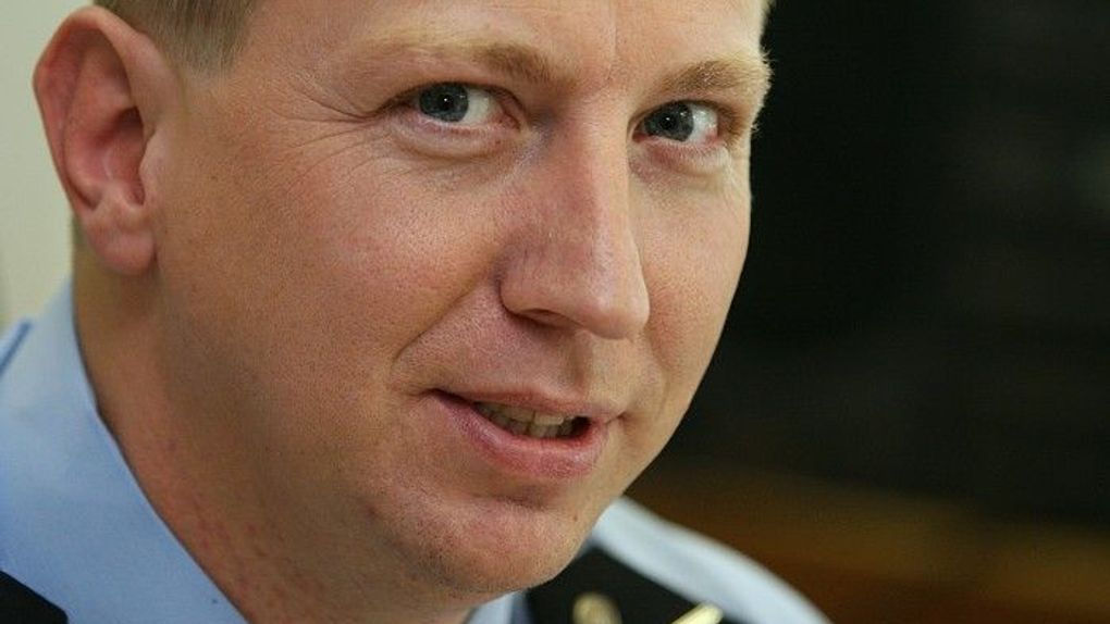 Výmluvné! Ředitele <a href="/PolicieCZ/">Policie ČR</a> v <a href="/hkregion/">Královéhradecký kraj</a> plk.P. Sehnoutku (📷<a href="/AktualneCz/">Aktuálně.cz</a>) měl dnes na jeho pozvání navštívit předseda kr. soudu. Omluvil se. V pátek kr. st. zástupce. Omluvil se.I v justici rezonuje nedobrovolný odchod policistů Karáska (+54) a Škandery s P.Sehnoutkou spojovaný.