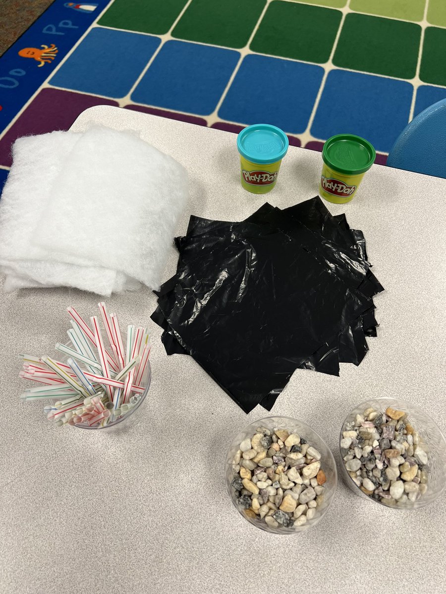 Who can guess what kind of #model 4th grade will be making today? #GreenSTEM #environmentalLiteracy