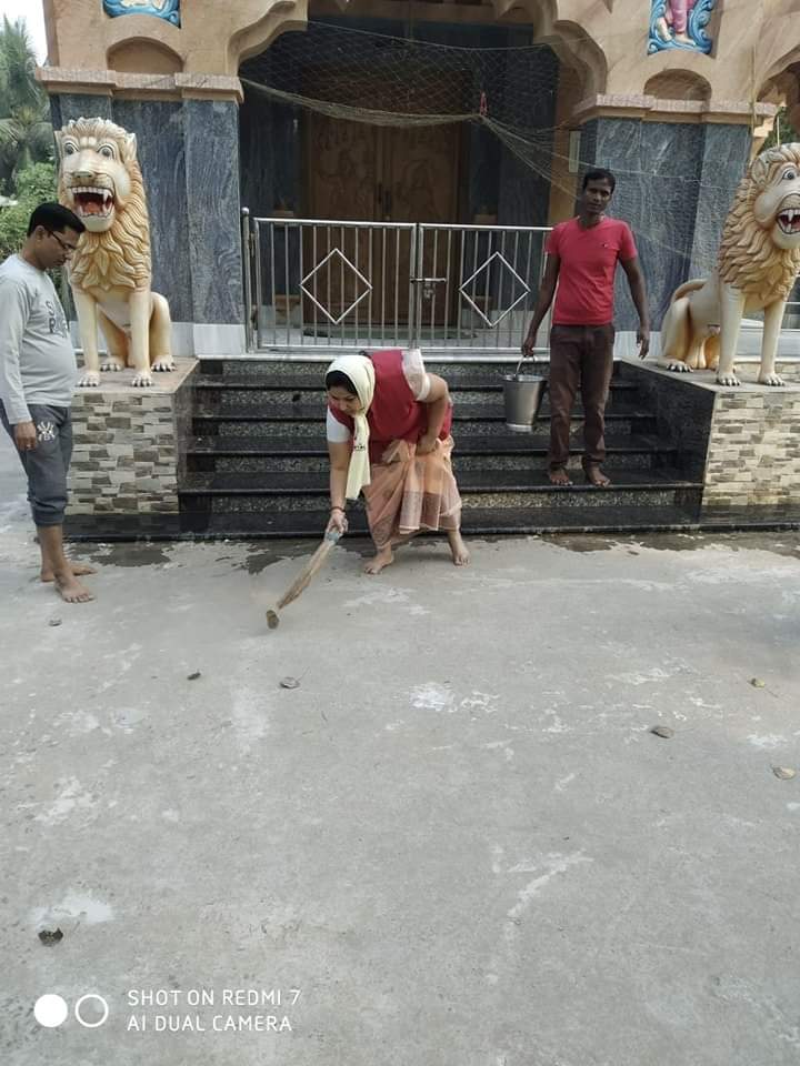 BJP4KanthiOffic's tweet photo. রামনগর বিধানসভায় রামনগর -3 মন্ডলের পালধুই কঙ্ক নেশ্বর ( 154 নং)বুথের ছোট ,বড় মন্দিরে স্বচ্ছ তার কাজ করলেন জেলা সহসভানেত্রী মৌমিতা দাস সহ মন্ডল ও বুথের কার্যকর্তারা। https://t.co/ogPNw3Cl0i