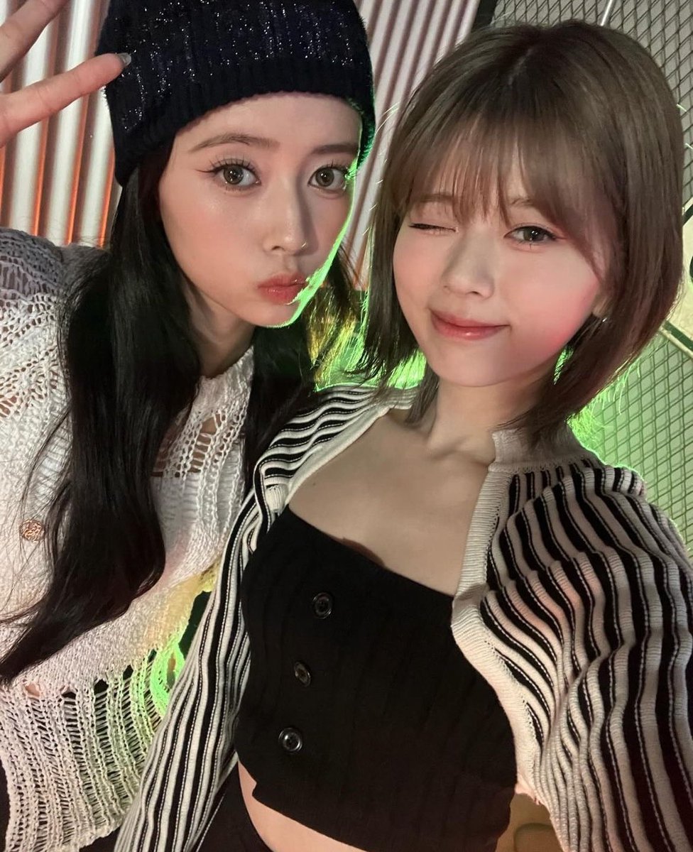 ri26ma_ronn's tweet photo. 鎌倉に引き続きリクリマ供給🥹💛
カバー来るなんて最高すぎだよ~！！！！
昨日の「Don't know you (Heize)」やばすぎない😭🩷優しい歌声に浸っちゃったよね、リピート間違いなし👍🏻👍🏻
みんな聴くべき！癒された~~!!

 #NiziU   #ニジュー #니쥬 #WithU
#NiziU_Cover #Heize #헤이즈 #Dontknowyou https://t.co/GkVN9XfIhj
