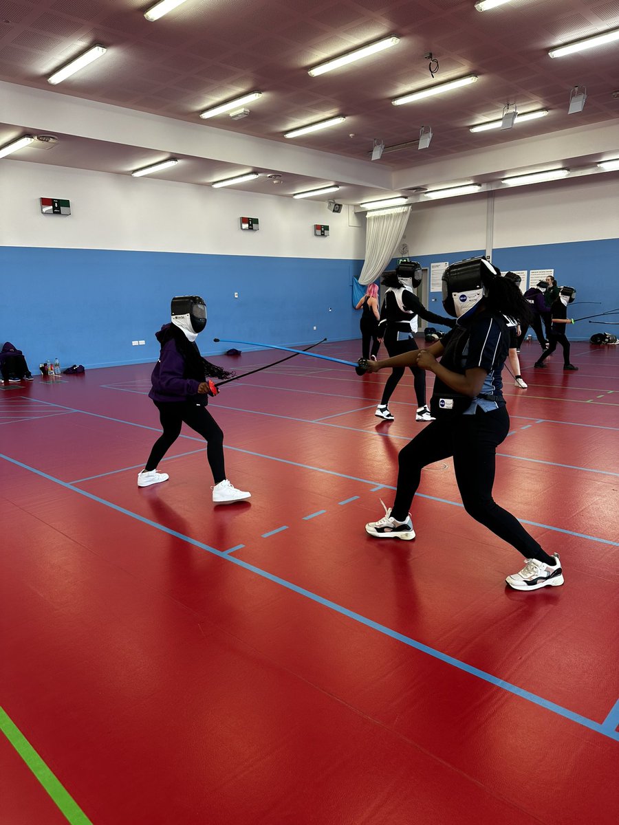 mrsgreenPE's tweet photo. What a fantastic opportunity the Girls Active Mentors had fencing at the Girls empowerment conference this afternoon @YouthSportTrust
@Active_Notts @SchoolSportNot1
@SportBluecoat @BWAPrincipal @UoNSport https://t.co/fJkUQMPqDD