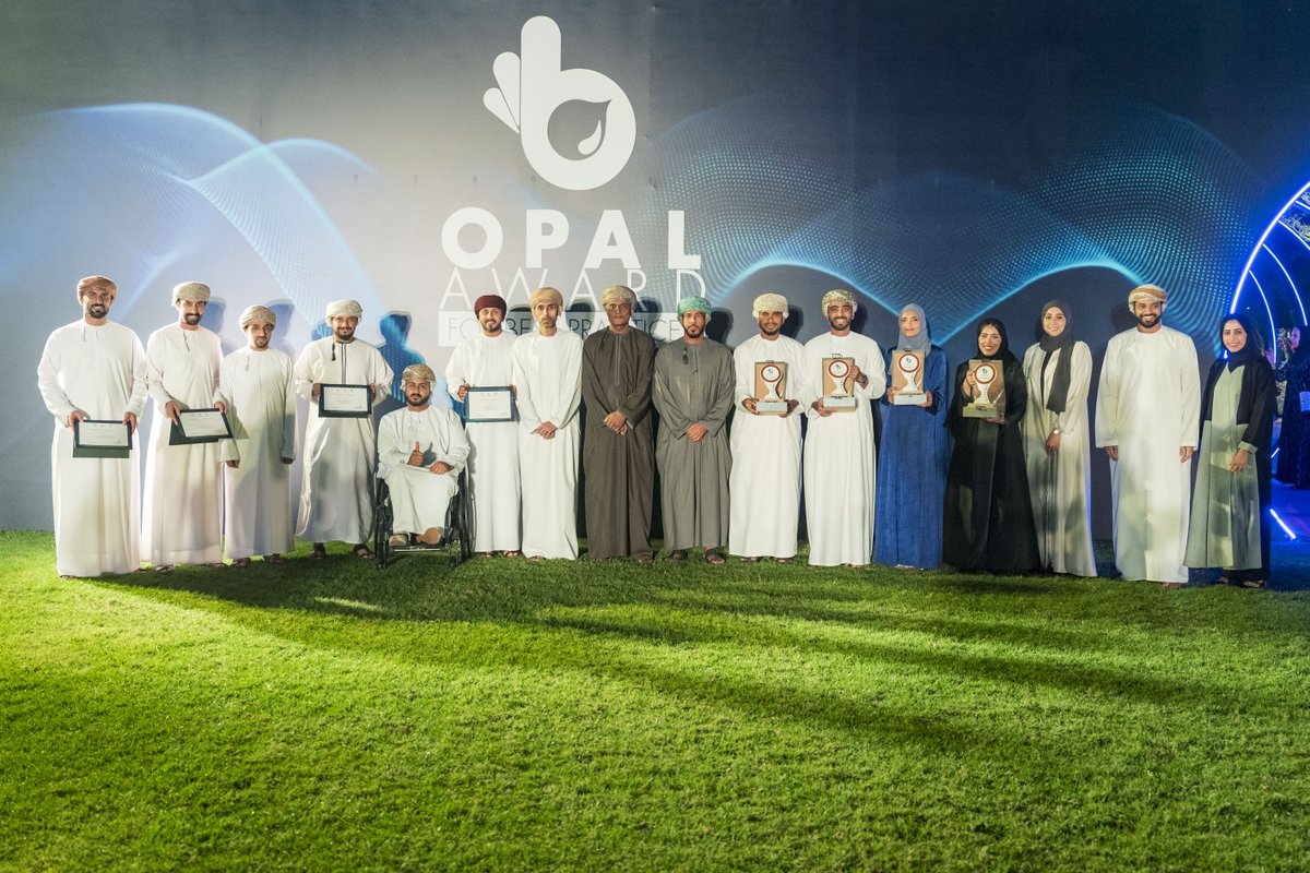 bp_Oman's tweet photo. فخورون بفوزنا بأربع جوائز في حفل جوائز الجمعية العمانية للطاقة لأفضل الممارسات لعام 2023 @opal_oman https://t.co/VH0XGlExuJ