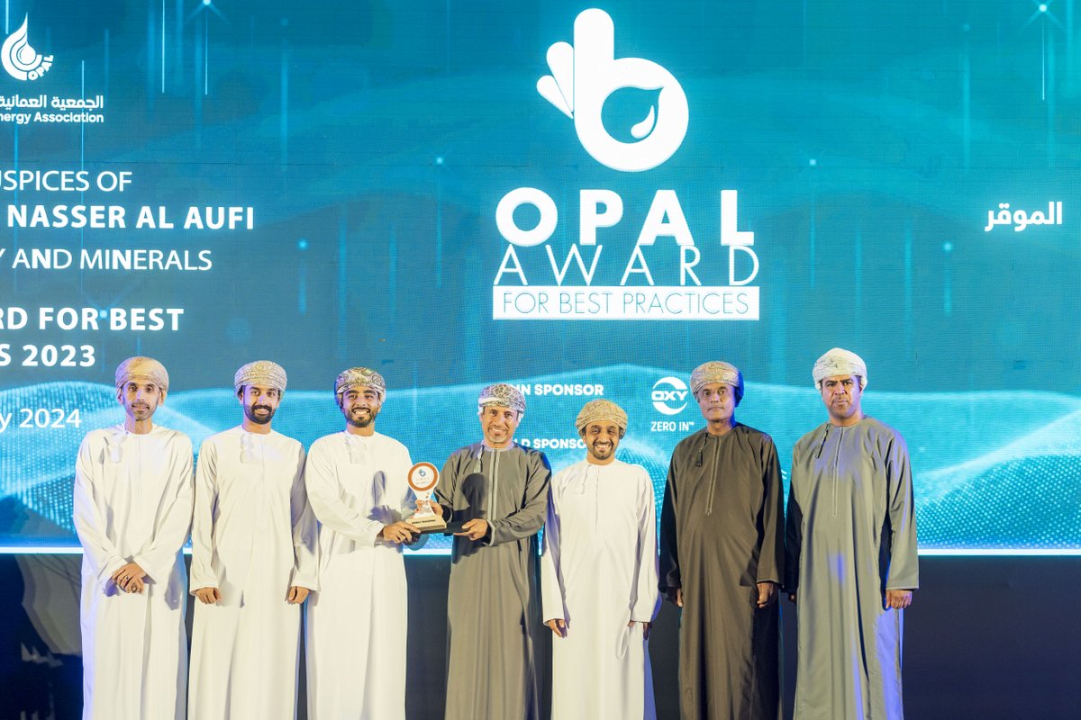 bp_Oman's tweet photo. @opal_oman بينما جاءت الجائزة الثالثة لمشروع (إعادة تدوير مخلفات سوائل الحفر) والجائزة الرابعة لمشروع (إنتاج الطاقة من الوقود الحيوي) ضمن مبادرات الشركة لحماية البيئة. نبارك لكم هذا الإنجاز https://t.co/zodeiJUZEy