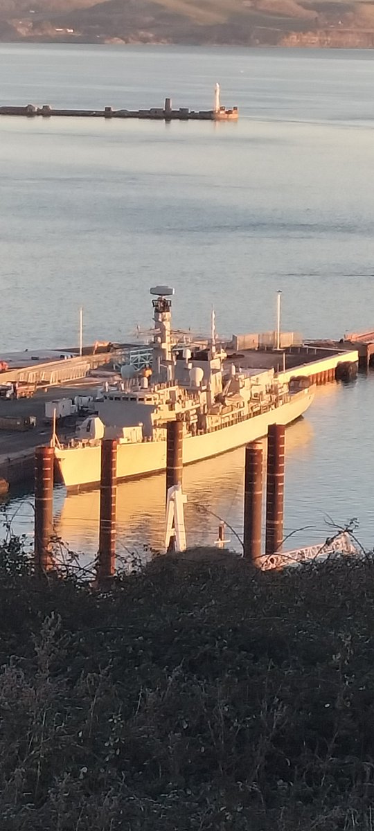 AytonJustyn's tweet photo. Boycott portland port 🇬🇧 Hms Northumberland 🇬🇧 in #portland on 16/1/24. A Type 23 Frigate. #Weymouth #dorset #Hms #HmsNorthumberland #Type23Frigate @HMSNORT #RoyalfleetAuxillary #shipslnpics #shipspotting #Navylookout #photography #Navy #Shipsphotography https://t.co/KTHdG9LiqF