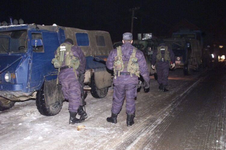 KosovoJeSrbija0's tweet photo. 🇷🇸На данашњи дан изведена је једна од најбољих антитерористичких операција, која се изучава и у НАТО уџбеницима, Рачак.

У операцији "Рачак" је учествовало 135 полицајаца - 
105 полицајаца Шесте чете ПЈП и 30 припадника оперативно-потерне групе.

С друге стране је било 80–140🔻 https://t.co/4AIR8GUhM7