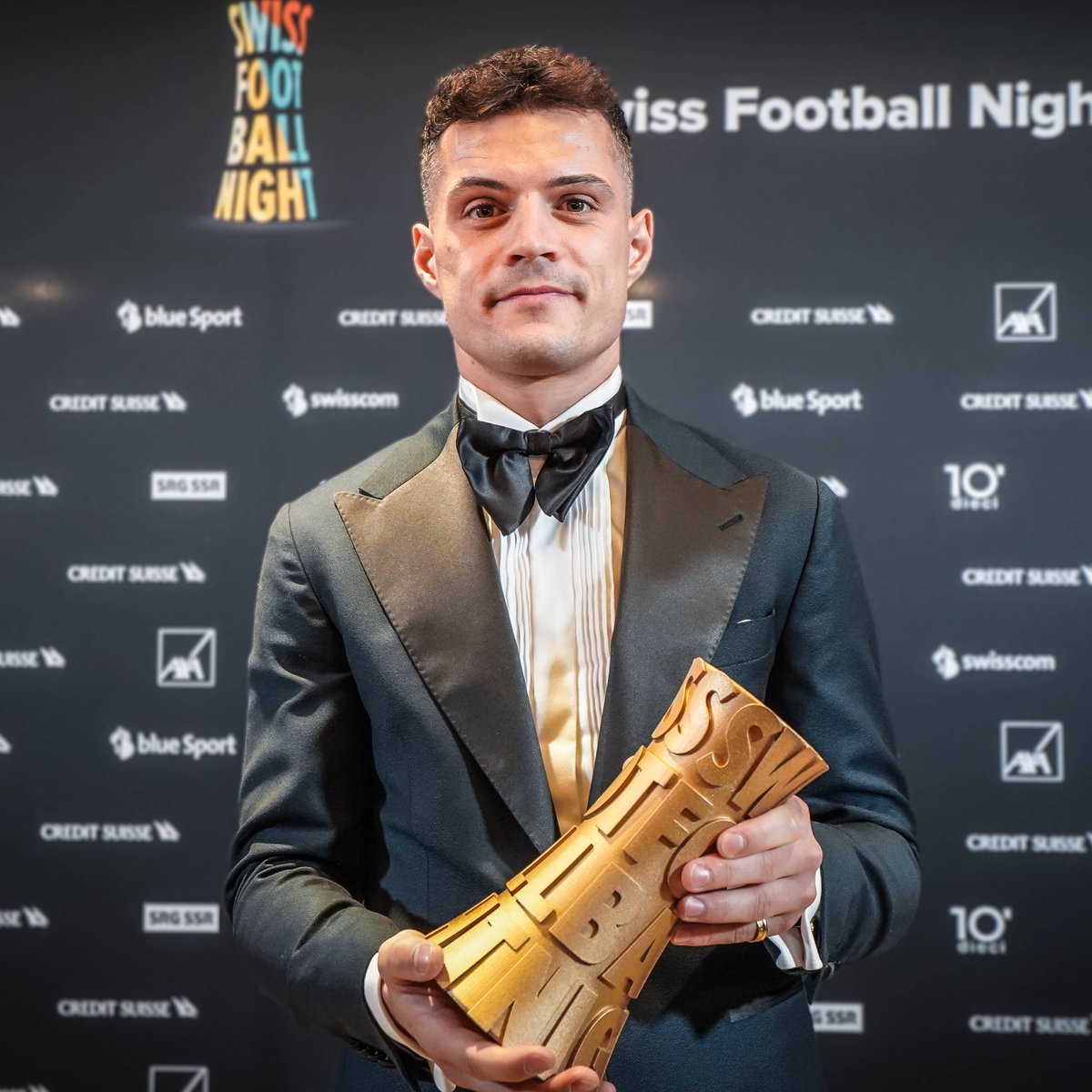 bayer04_en's tweet photo. 🇨🇭🏆 Swiss Player of the Year 2023. 

Our Granit 🥹

#Bayer04 #Werkself | #Xhaka https://t.co/ENwH37VvT7