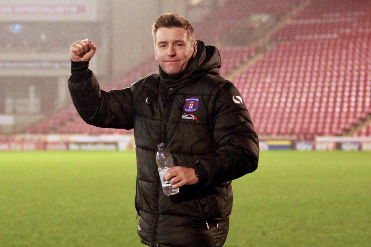 💙The <a href="/officialcufc/">Carlisle United</a> Blue Army head to Barnsley tonight

⚽️Key bits of information taken from the away fan guide:

📍S71 1AN
🚗£5
🎟️Tickets only available to buy and collect at Oakwell

👏59th minute applause in memory Dave Wilkes

<a href="/SLOBarnsleyFC/">BarnsleyFC SLO</a> 

1/2

barnsleyfc.co.uk/club/away-fans/